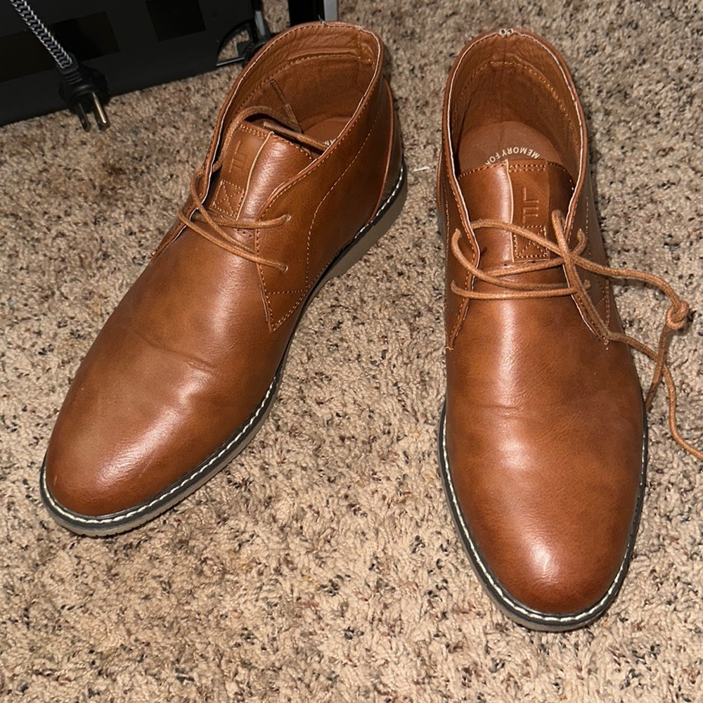 Memory foam London fog dress shoe